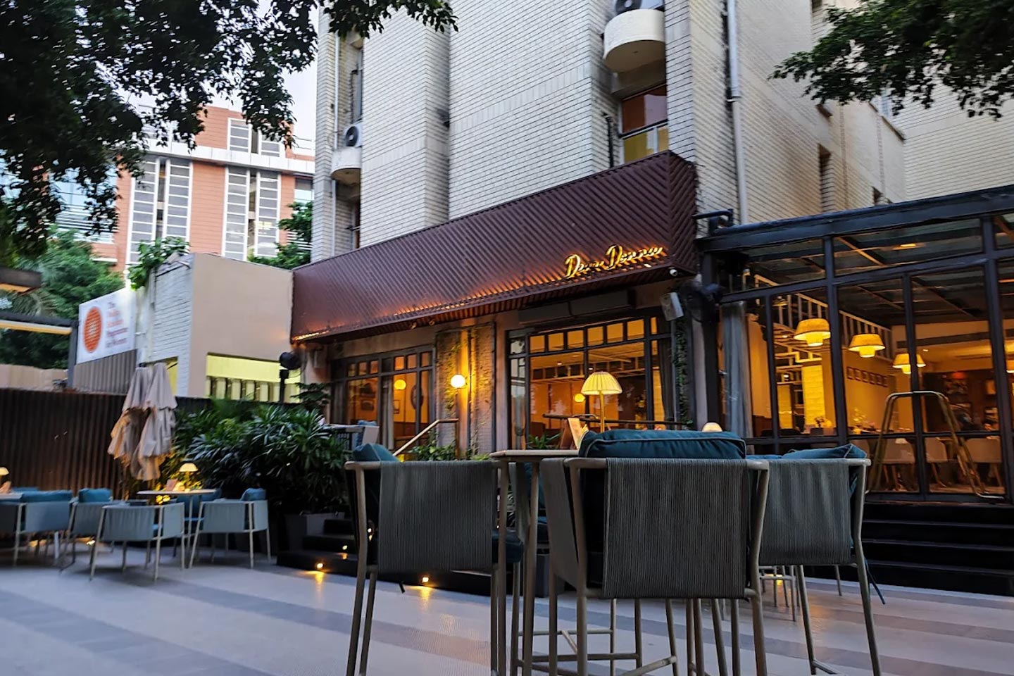 Dear-Donna Franchise