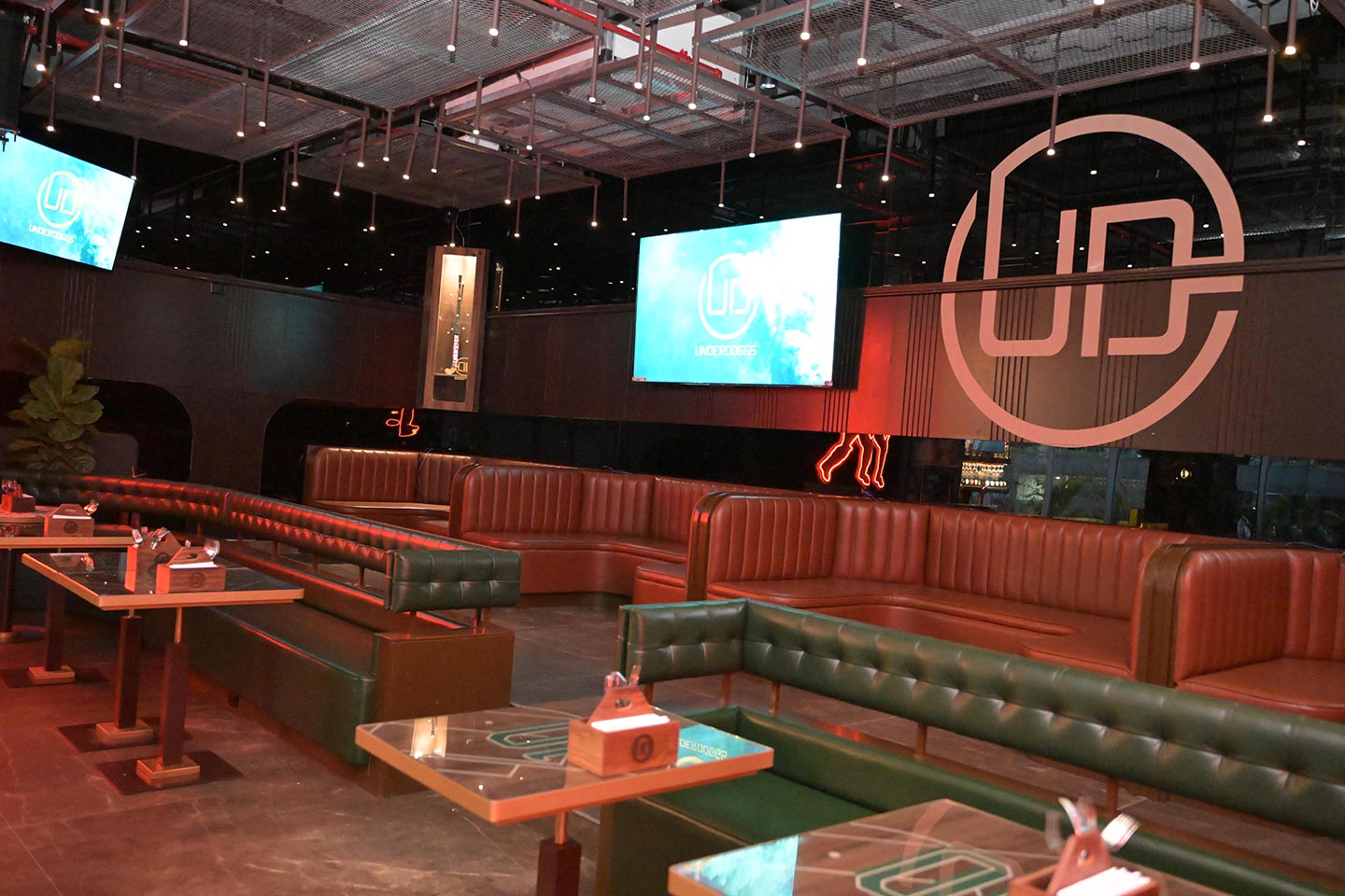 Underdoggs Sports Bar